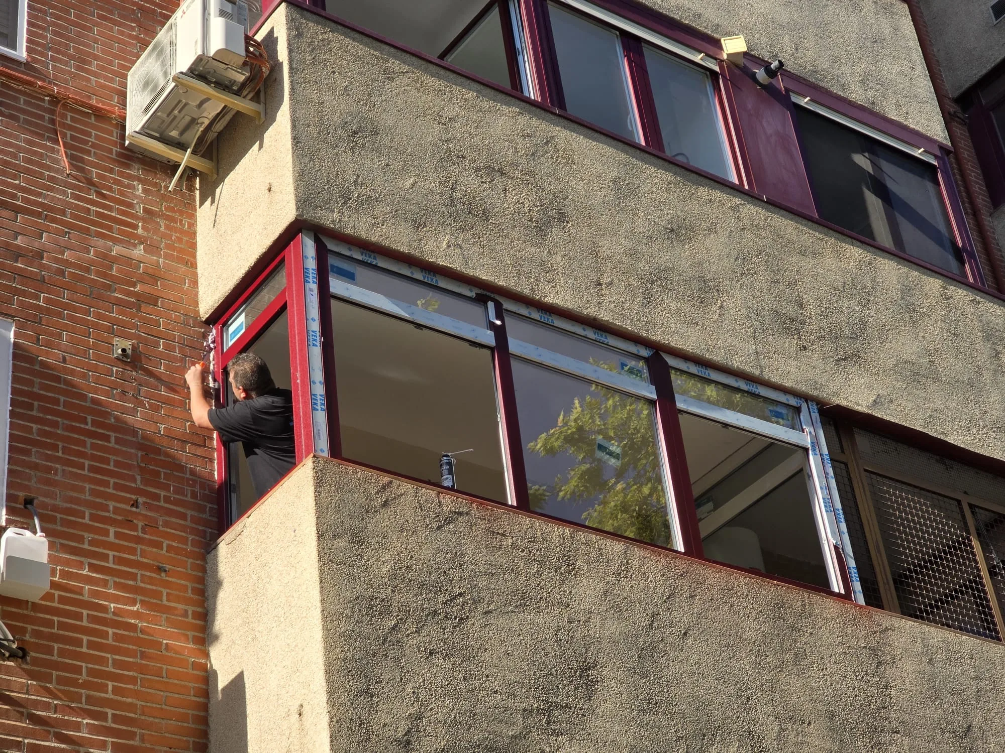 Instalación de cerramiento hermético de terraza a medida en Madrid - CERRAMIENTO 6
